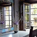 Fyloma With 5 Bedrooms Maison d'hôtes