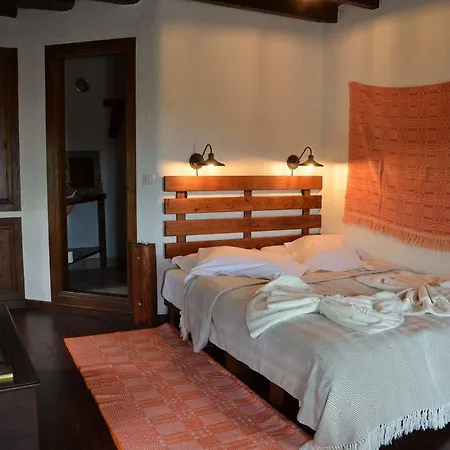 Gæstehus Fyloma With 5 Bedrooms Lafkos