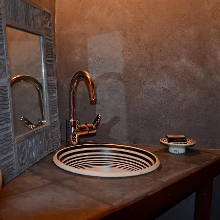 Fyloma With 5 Bedrooms Gæstehus Lafkos