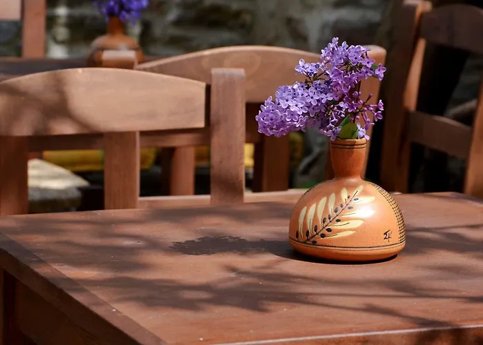 Casa de hóspedes Fyloma With 5 Bedrooms 4*