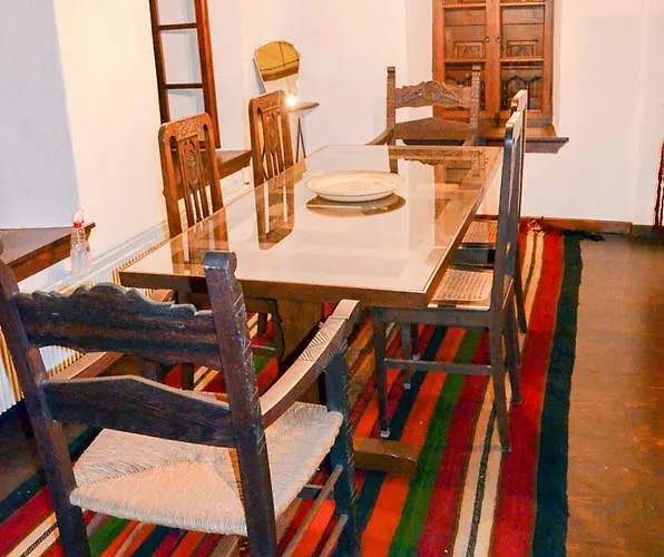 Fyloma With 5 Bedrooms 4*