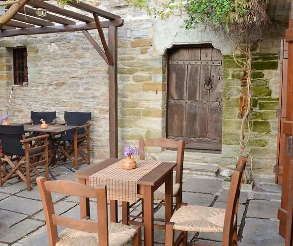 Fyloma With 5 Bedrooms Vendégház 4*