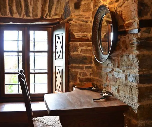 Casa de hóspedes Fyloma With 5 Bedrooms