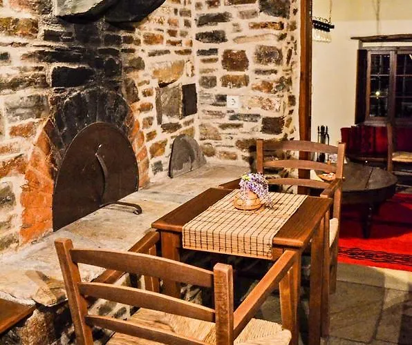 Fyloma With 5 Bedrooms