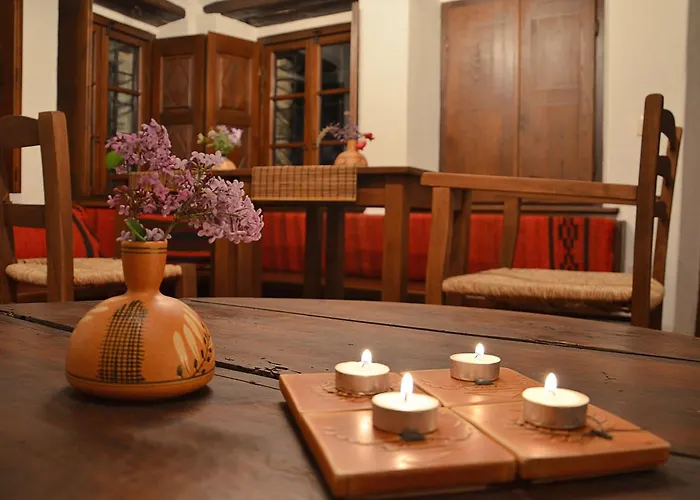 Fyloma With 5 Bedrooms Vendégház