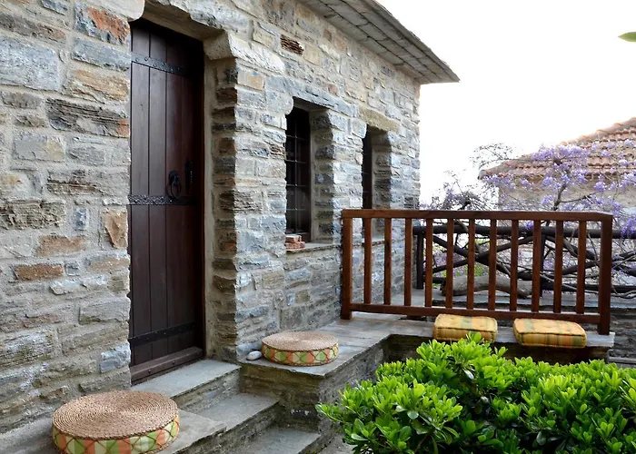 Casa de hóspedes Fyloma With 5 Bedrooms 4*