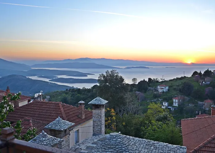 Fyloma With 5 Bedrooms Vendégház 4*