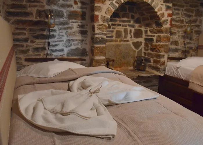 Casa de hóspedes Fyloma With 5 Bedrooms 4*